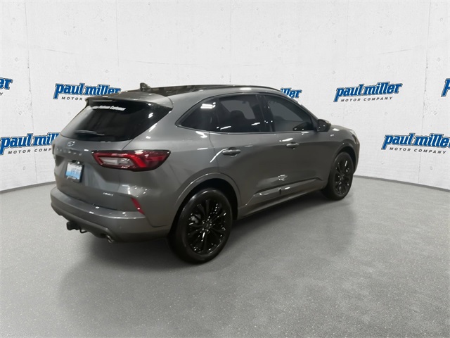 2024 Ford Escape ST-Line Elite photo 11
