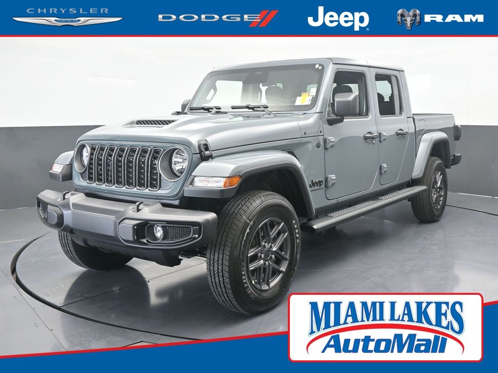 2026 Jeep Gladiator Sport S's photo