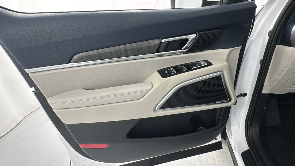 2025 Kia Telluride EX photo 20