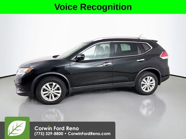 2015 Nissan Rogue SV photo 3