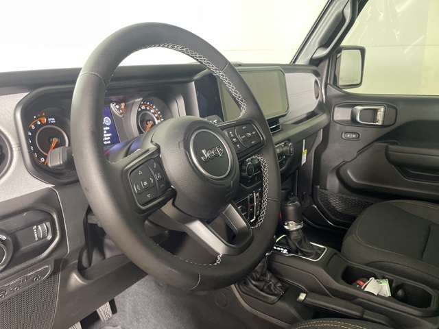 2025 Jeep Gladiator Sport S photo 20