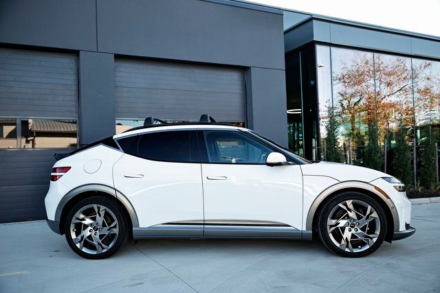 2024 Genesis GV60 Performance photo 3