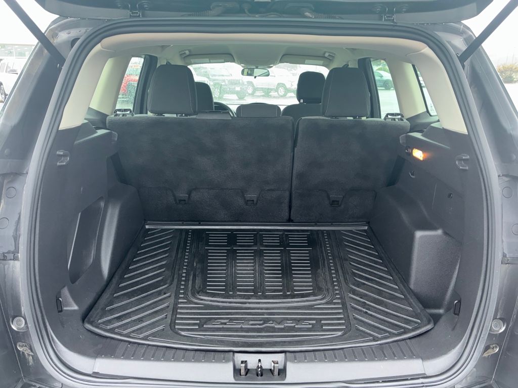 2019 Ford Escape S photo 21
