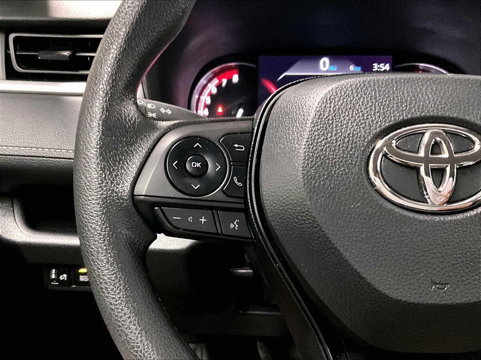 2024 Toyota RAV4 LE photo 20