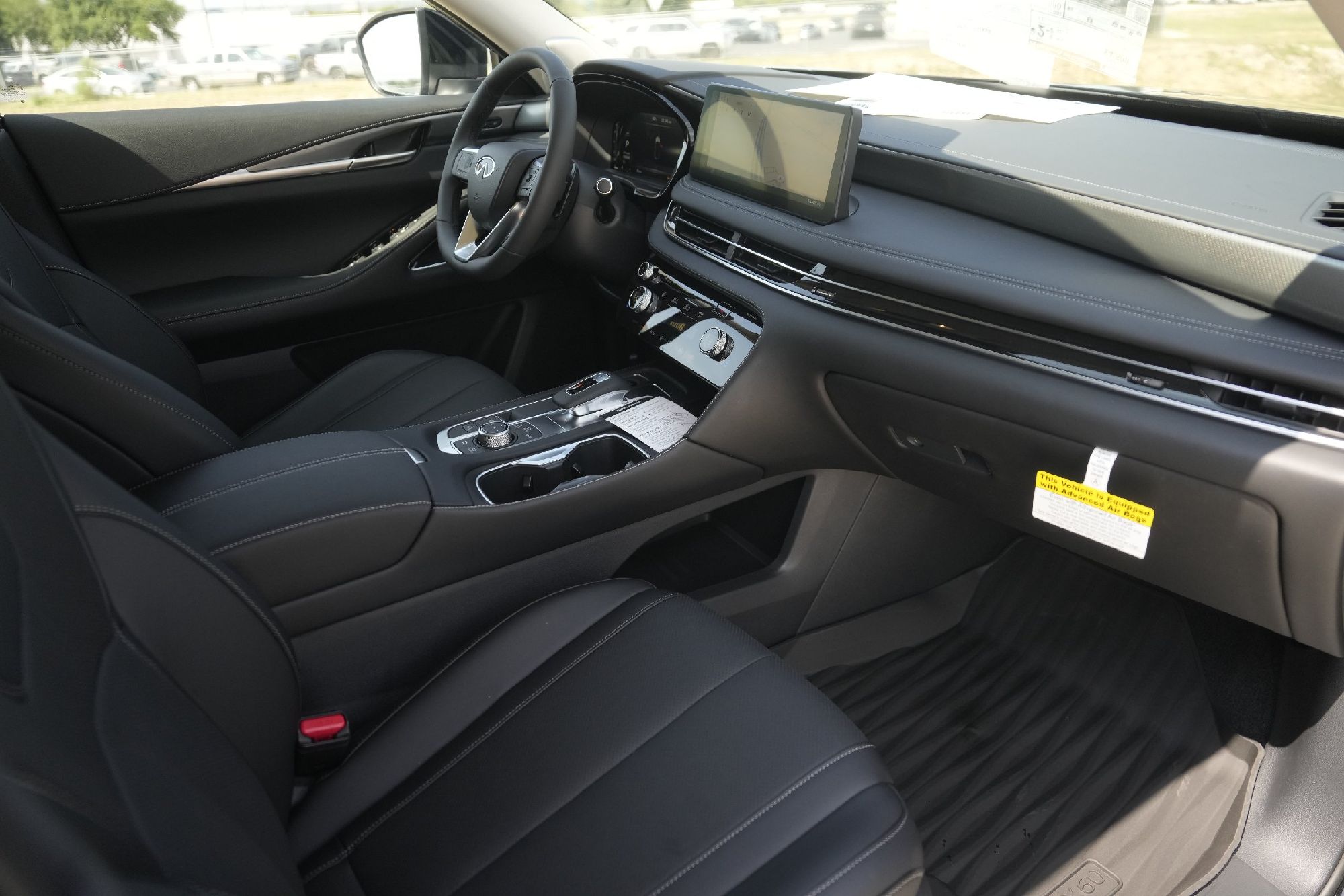 2026 Infiniti QX60 Luxe photo 13