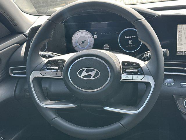 2025 Hyundai Elantra SEL Convenience photo 20