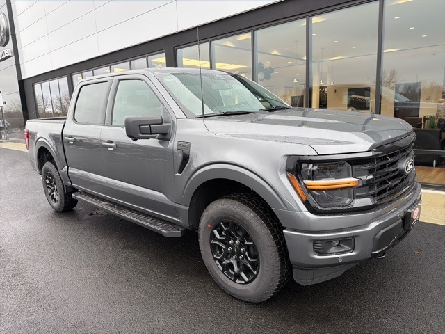 2025 Ford F-150 XLT's photo