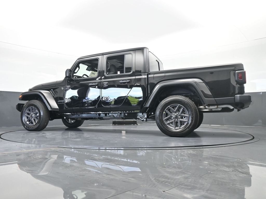 2025 Jeep Gladiator Sport S photo 48