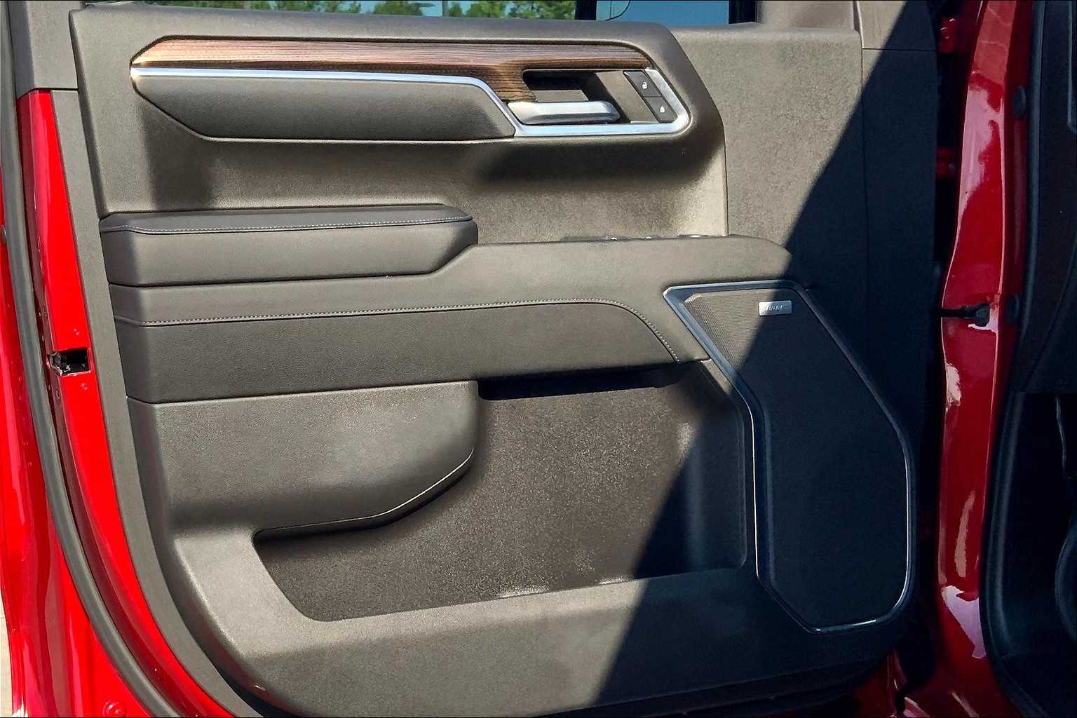 2024 Chevrolet Silverado 1500 LT Trail Boss photo 20