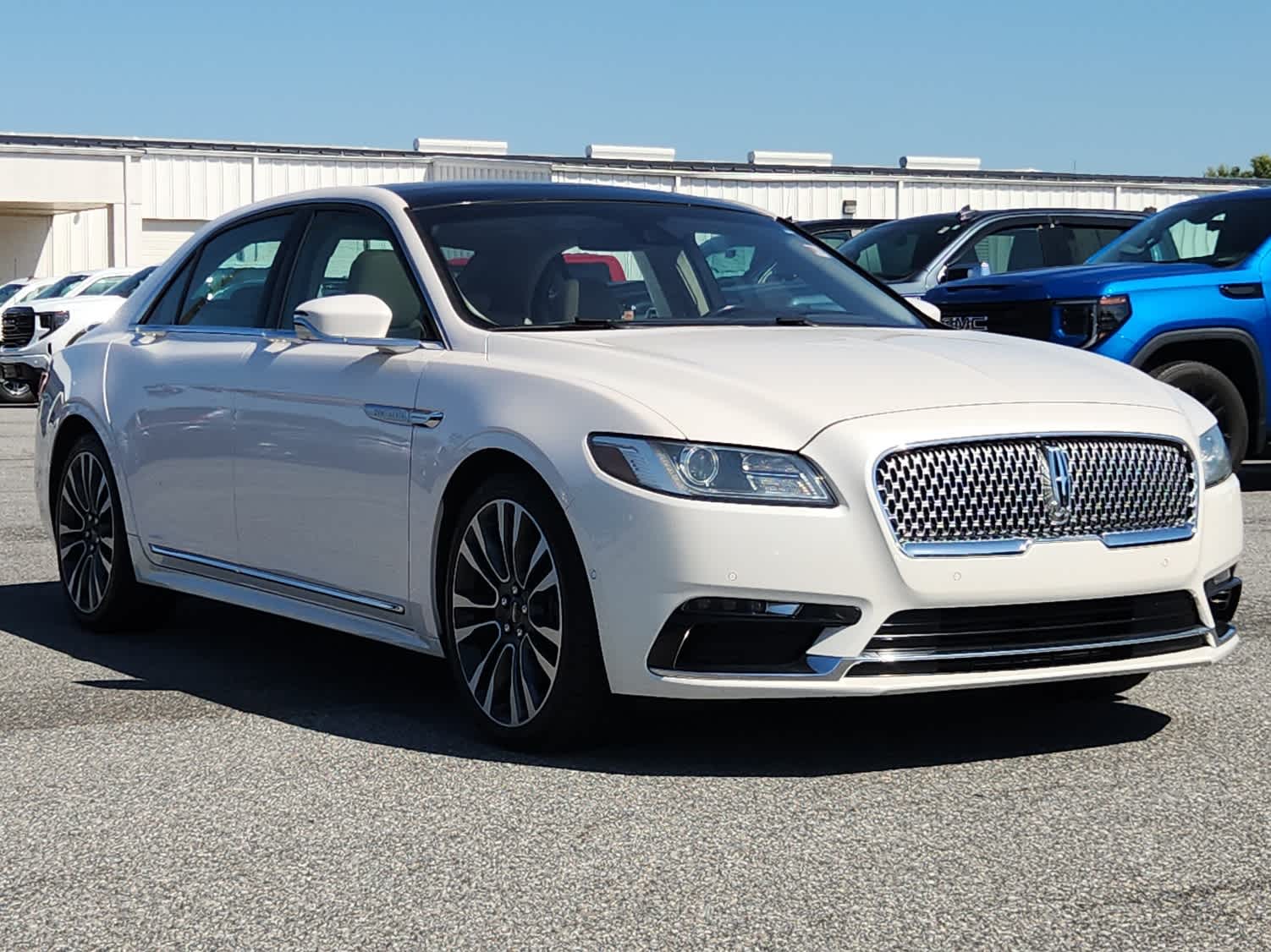 2019 Lincoln Continental Reserve photo 2