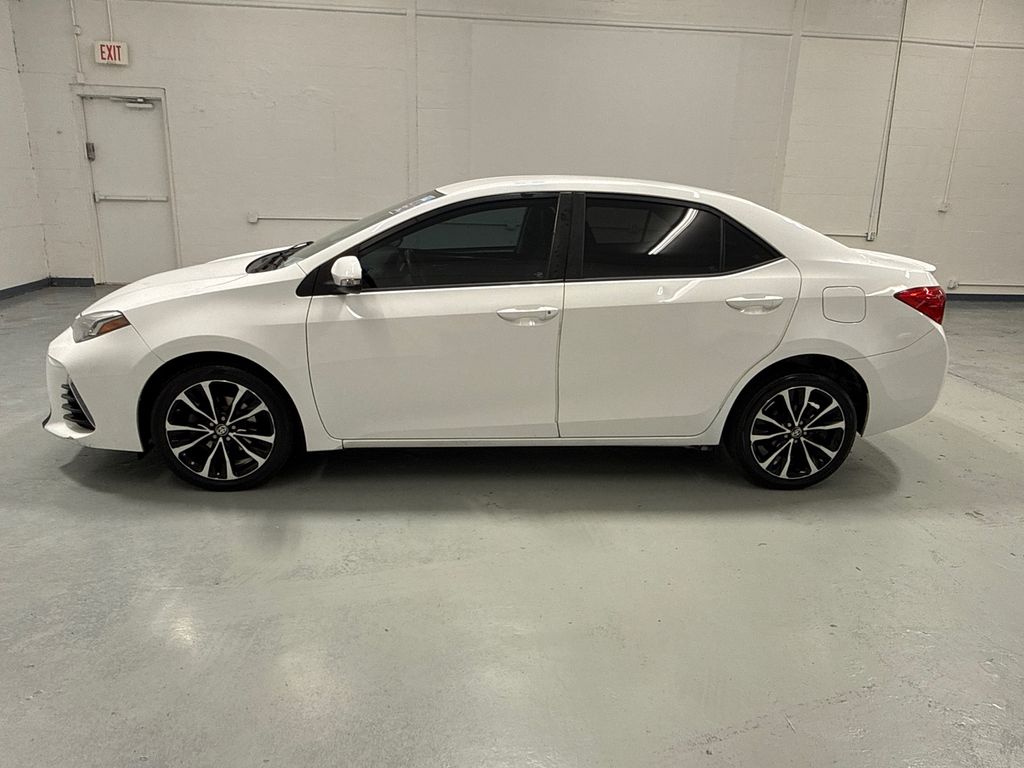 2017 Toyota Corolla L photo 4