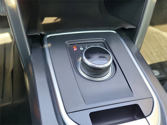 2019 Land Rover Discovery Sport HSE photo 27
