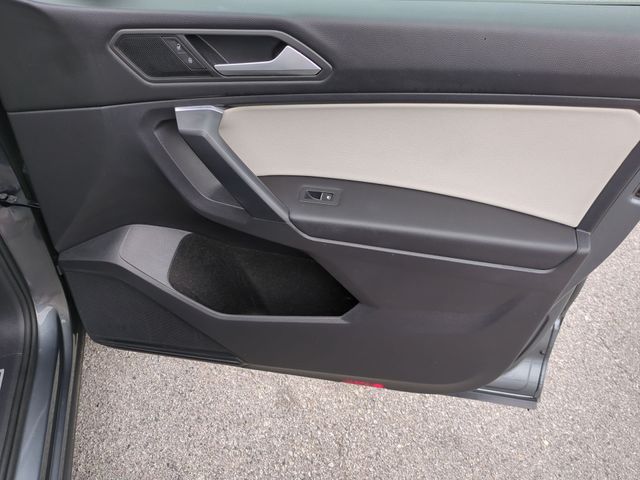 2021 Volkswagen Tiguan SE R-Line Black photo 30