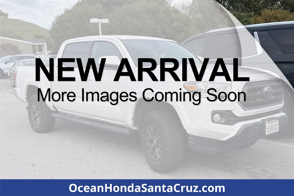 2020 Toyota Tacoma SR5's photo