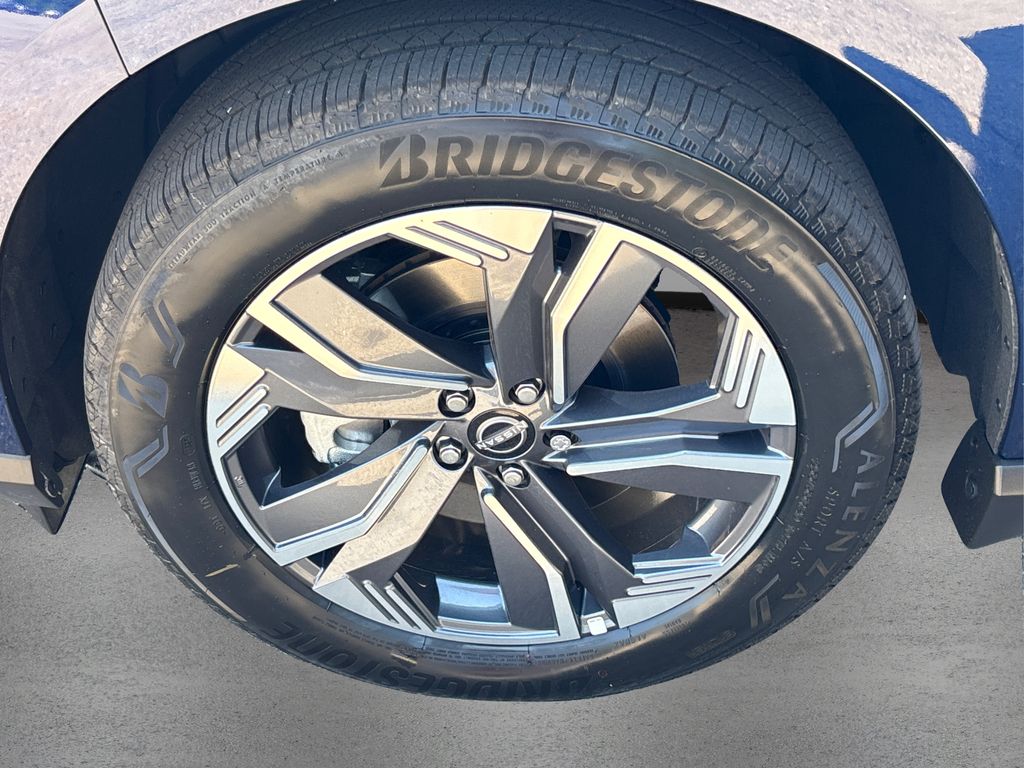 2025 Nissan Murano SL photo 12