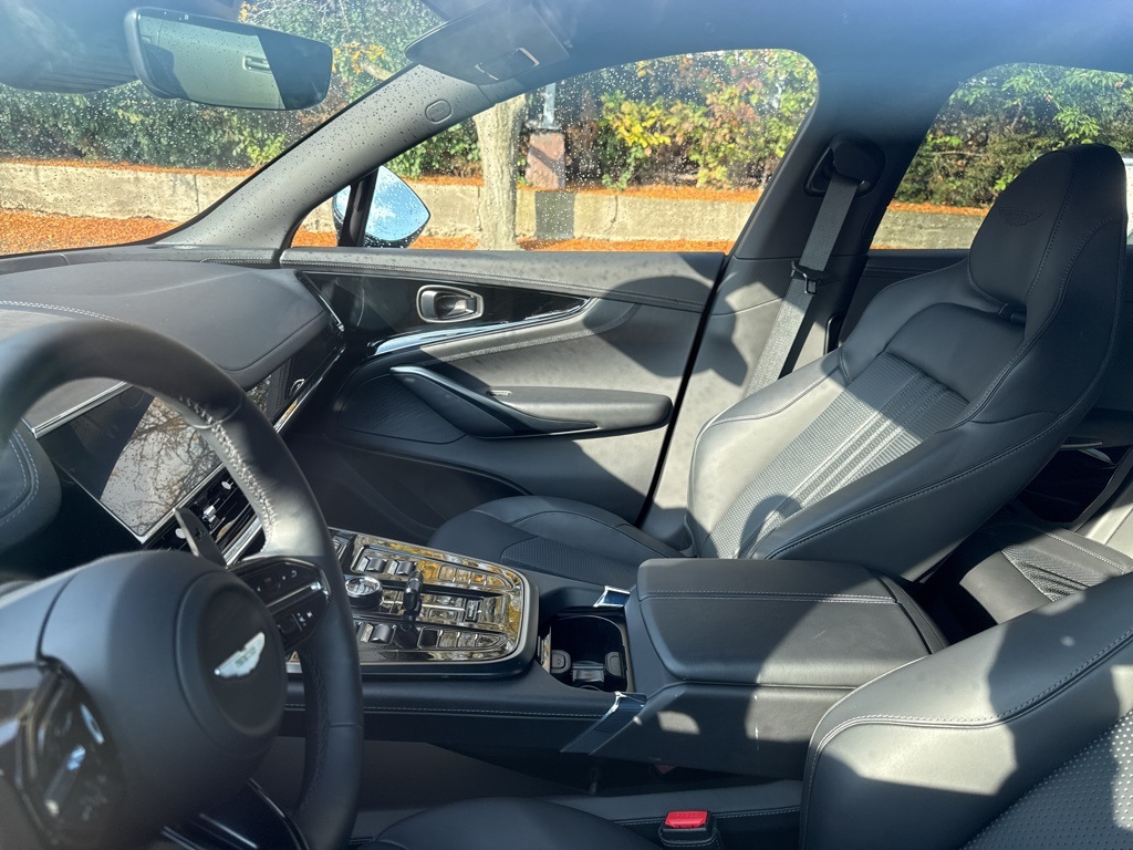 2025 Aston Martin DBX DBX707 photo 2