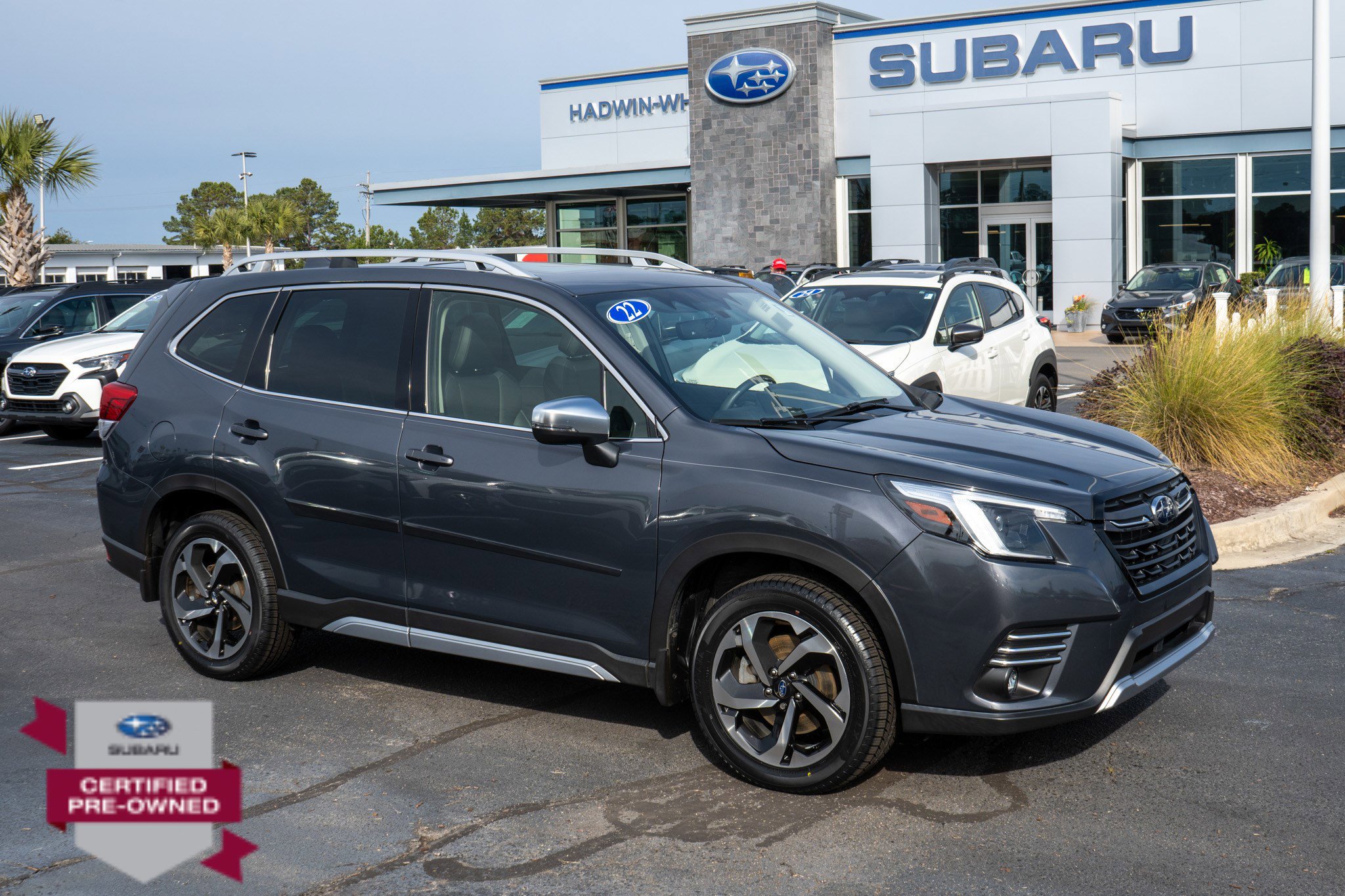 2022 Subaru Forester Touring's photo