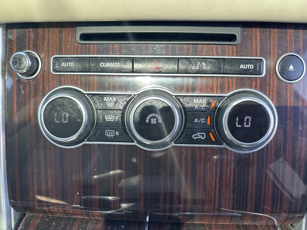 2015 Land Rover Range Rover SuperCharged photo 35