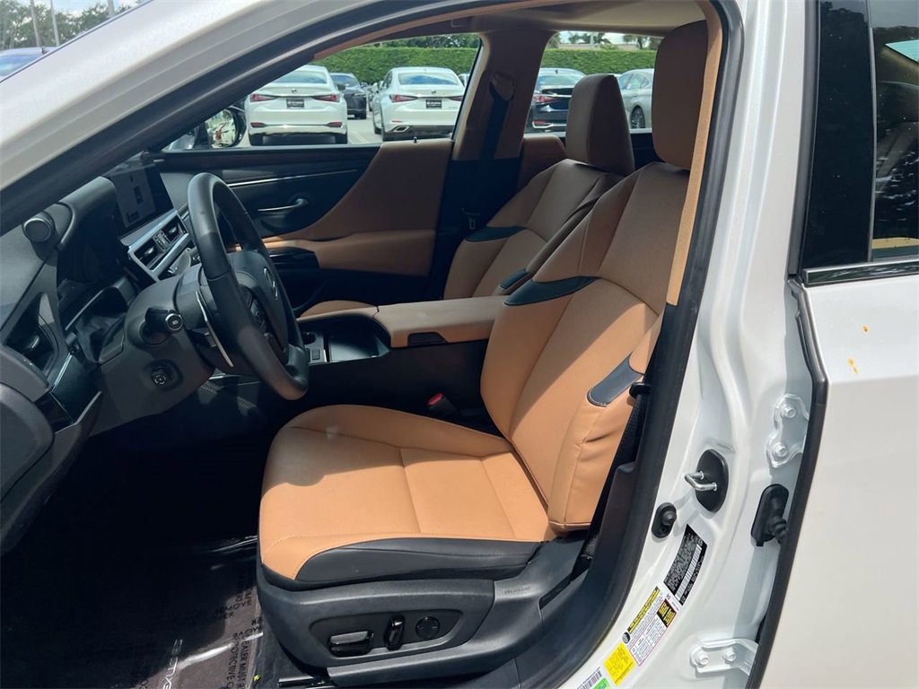 2024 Lexus ES 350 Premium photo 11