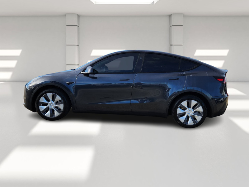 Used 2024 Tesla Model Y Long Range with VIN 7SAYGDEE3RA256707 for sale in Kansas City