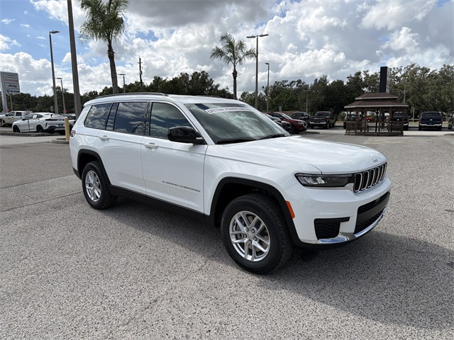 2025 Jeep Grand Cherokee L photo 2