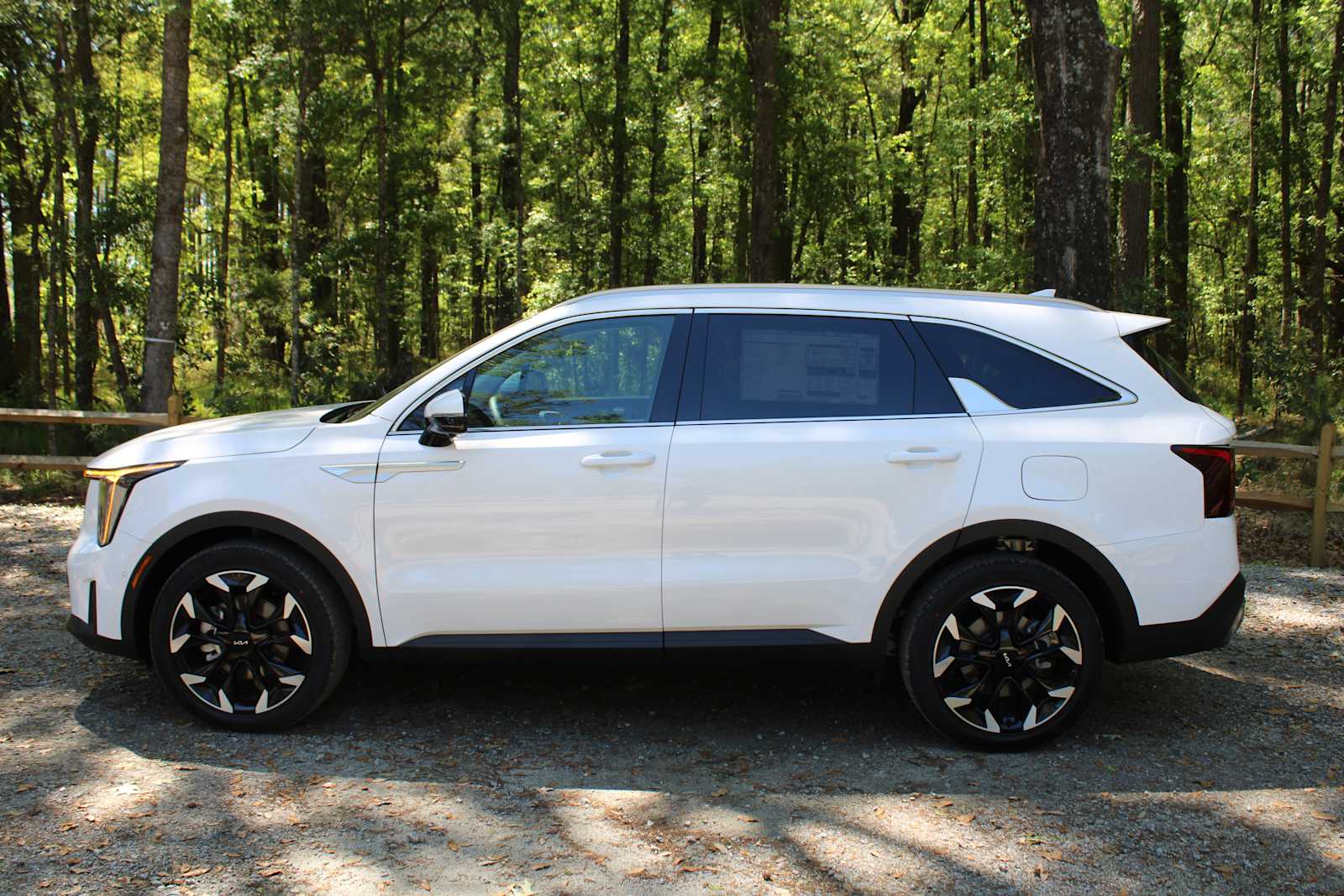 2025 Kia Sorento SX photo 4