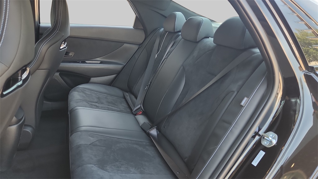 2025 Hyundai Elantra N Base photo 24