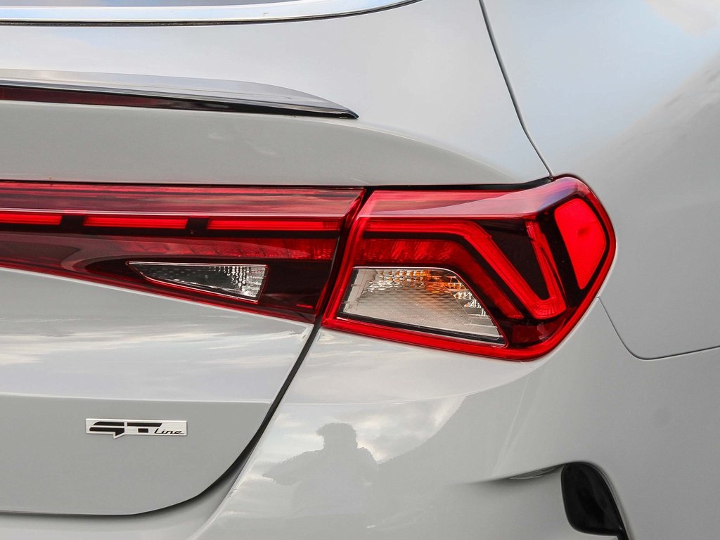2023 Kia K5 GT-Line photo 11