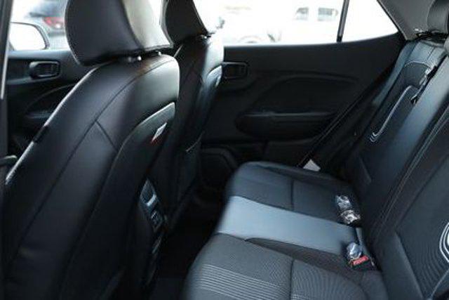 2025 Hyundai Venue SEL Limited photo 7