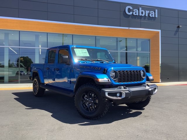 2025 Jeep Gladiator Sport photo 2