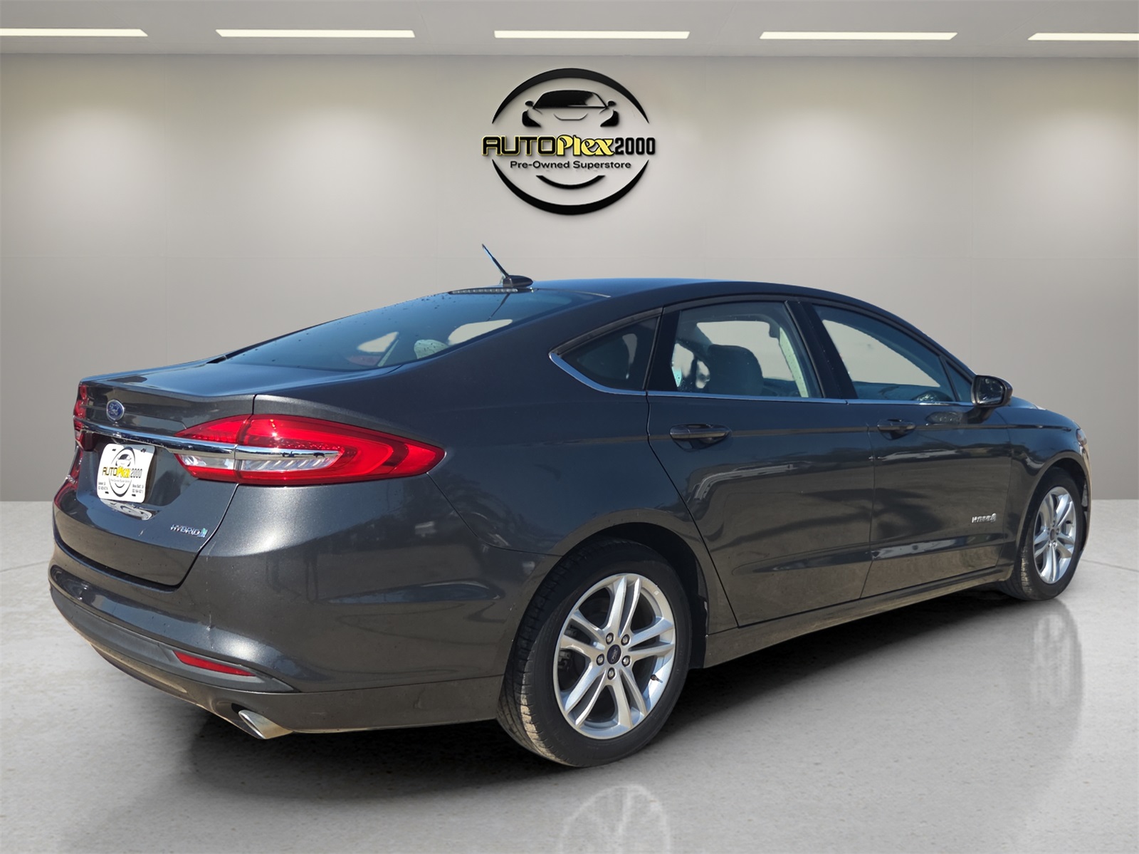 2018 Ford Fusion Hybrid S photo 5