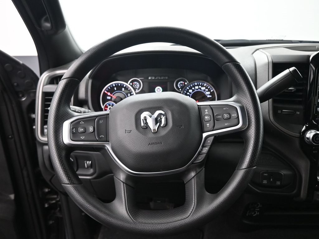 2025 Ram 2500 Tradesman photo 4