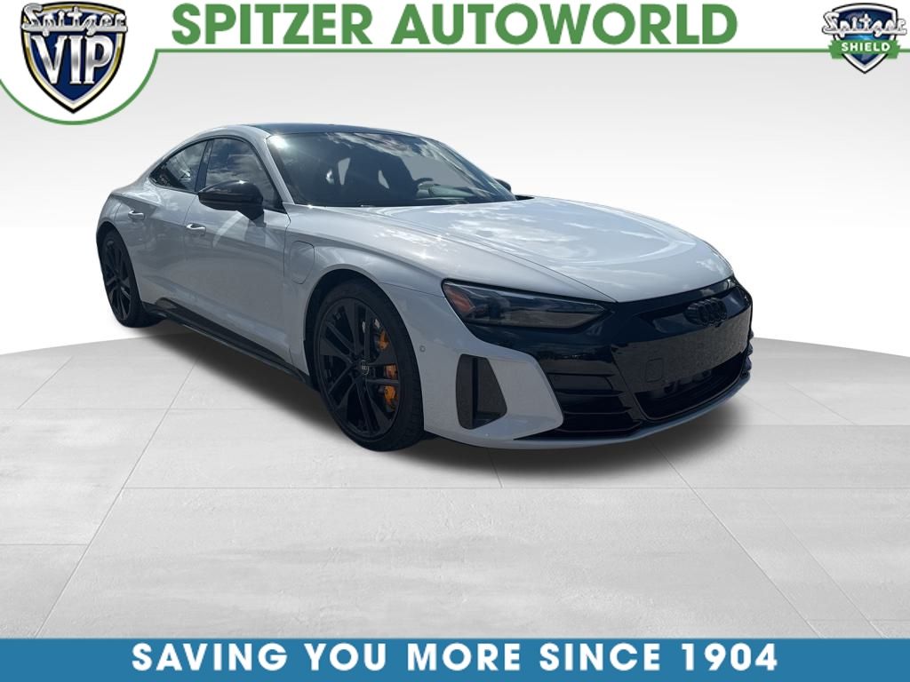 2022 Audi RS e-tron GT Base's photo