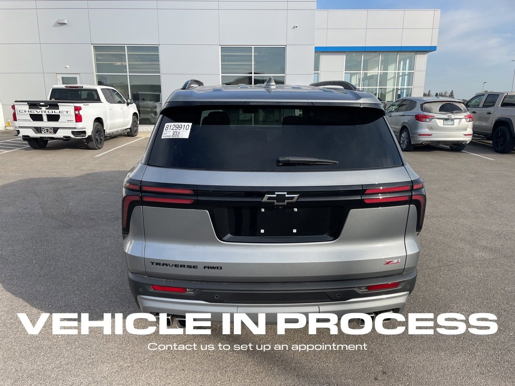 2024 Chevrolet Traverse Z71 photo 3
