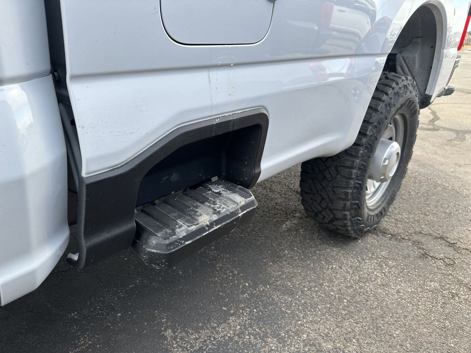 2025 Ford F-350 XL photo 4