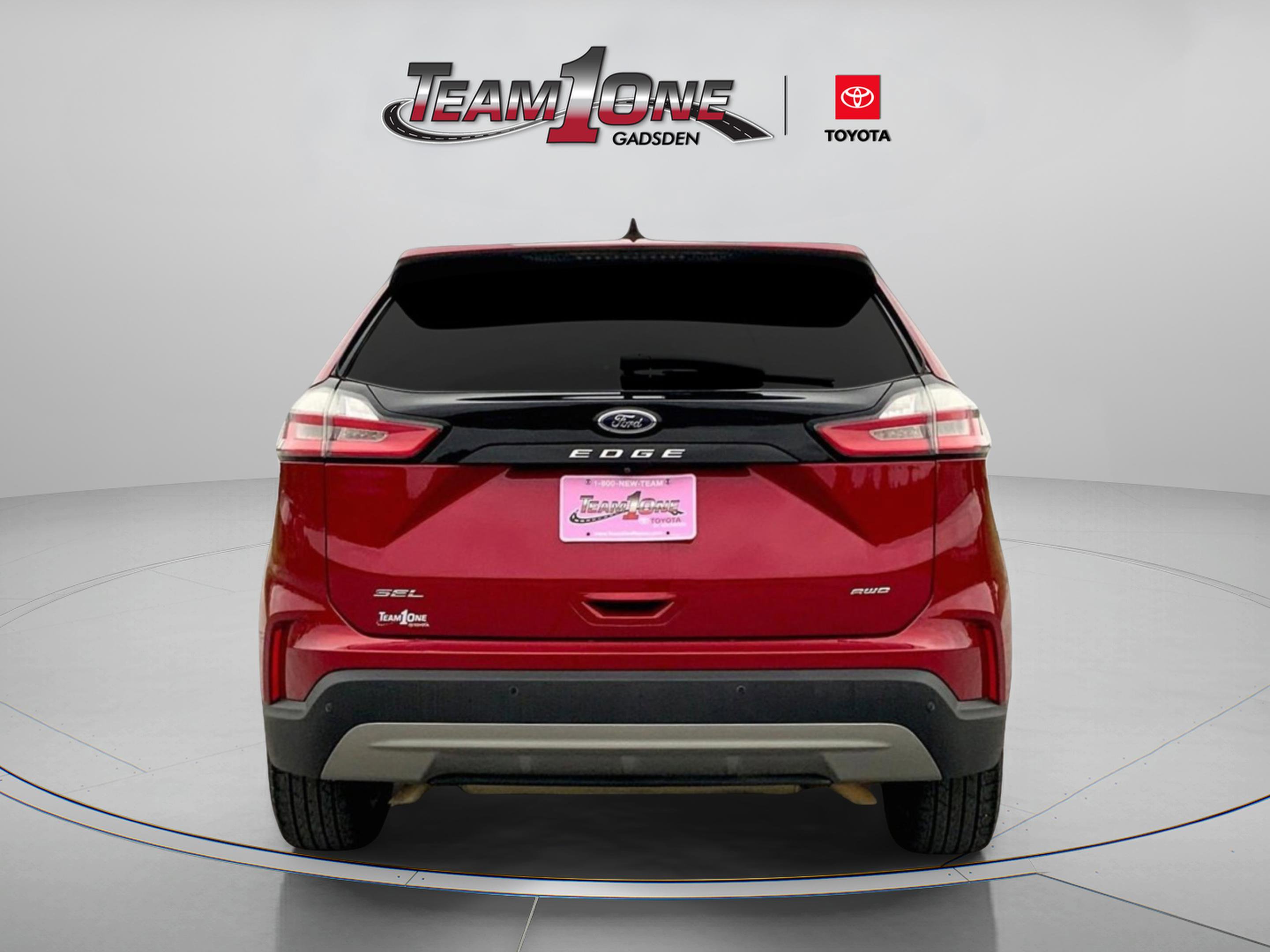 2022 Ford Edge SEL photo 4