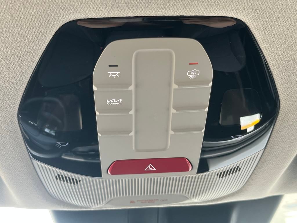 2025 Kia K4 LX photo 29