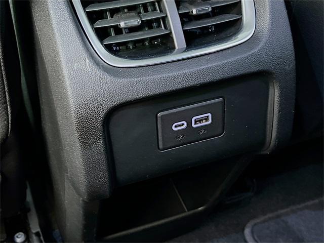 2019 Chevrolet Blazer Base 2LT photo 32