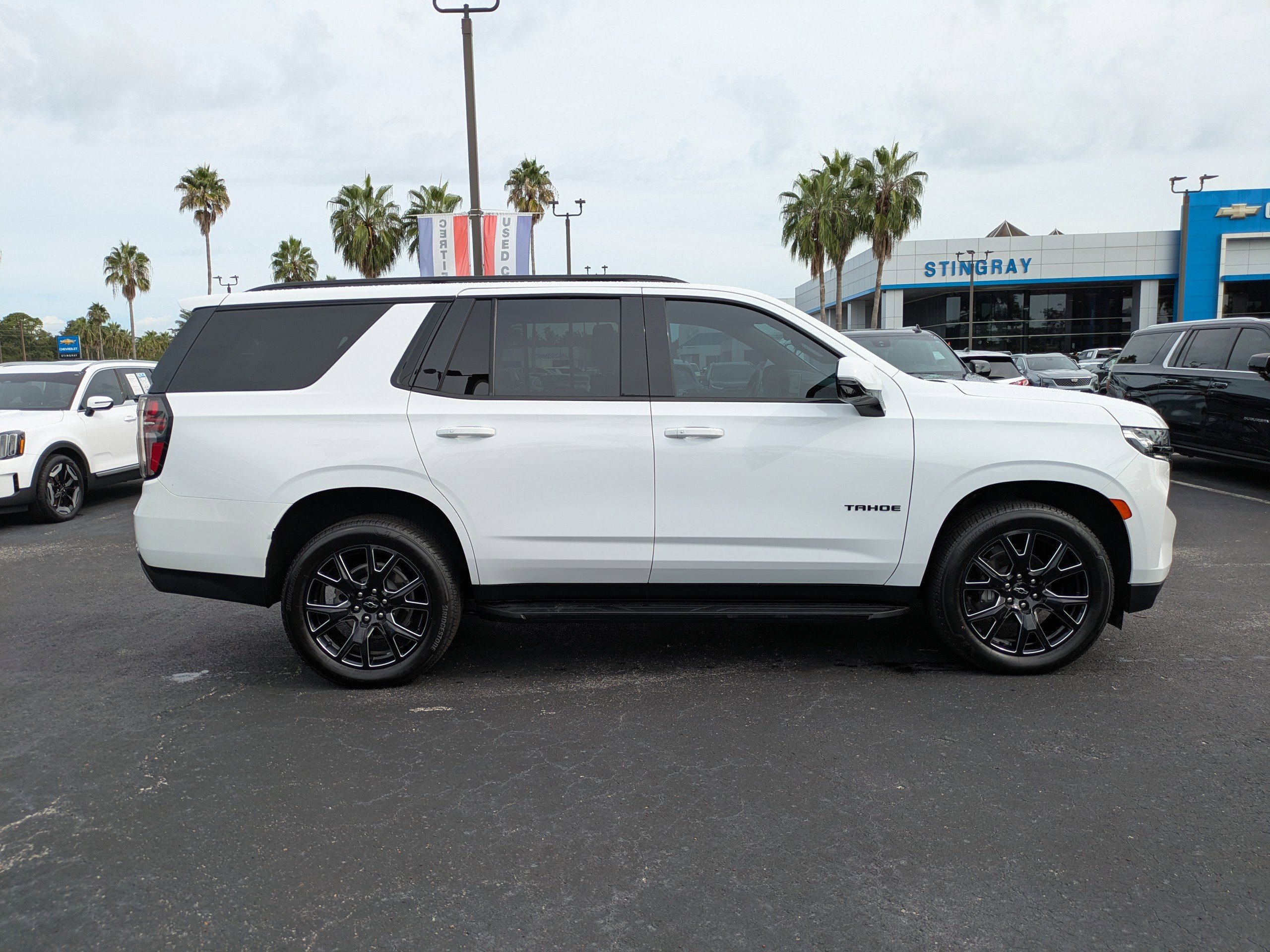 2023 Chevrolet Tahoe RST photo 2
