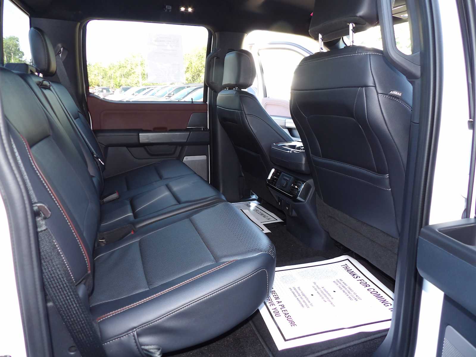 2022 Ford F-150 Lariat photo 16