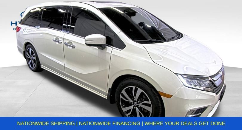 2018 Honda Odyssey Elite's photo