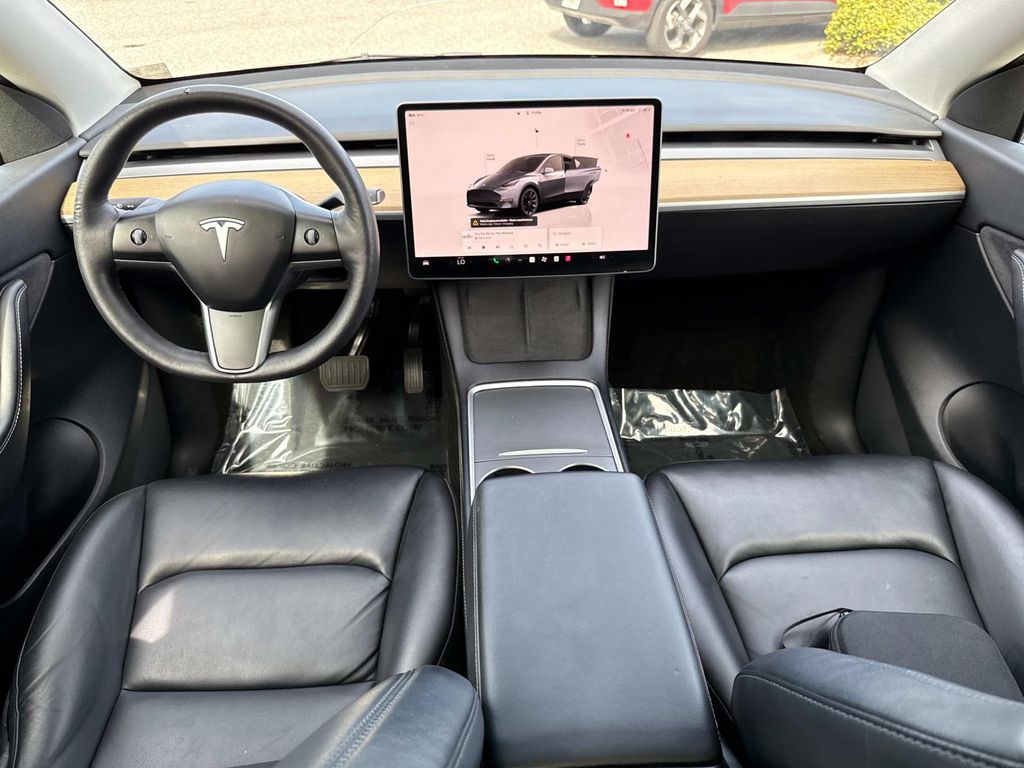 2022 Tesla Model Y Long Range photo 14