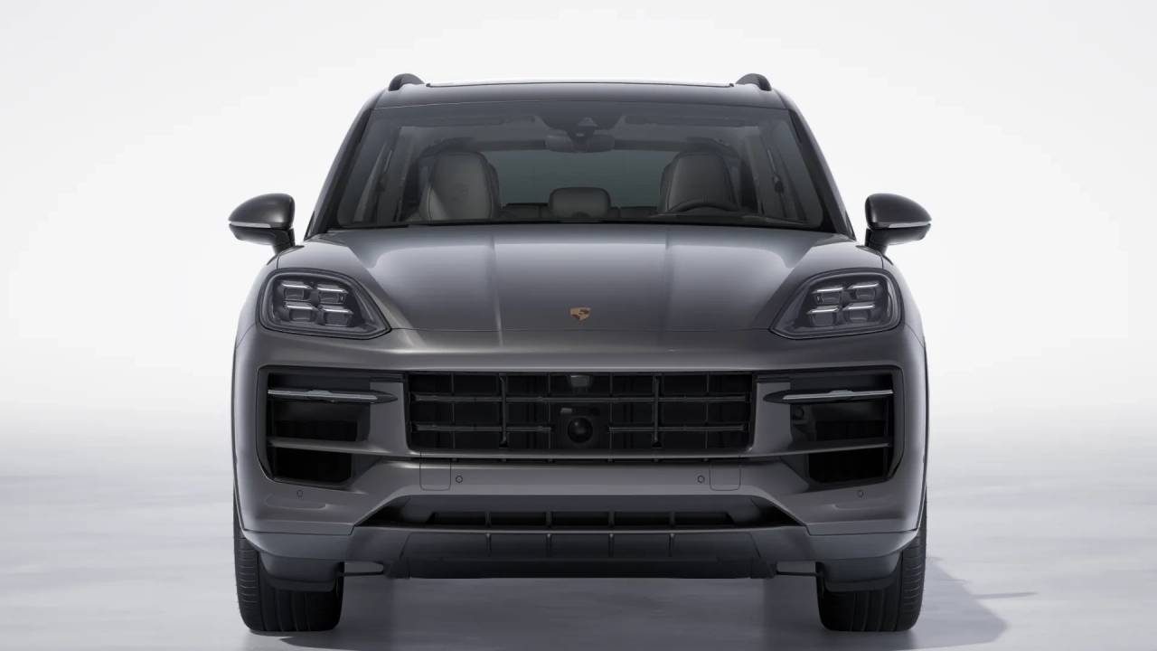 2026 Porsche Cayenne GTS photo 9