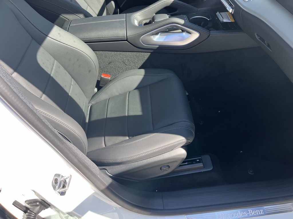 2026 Mercedes Benz GLE 450 4MATIC photo 16