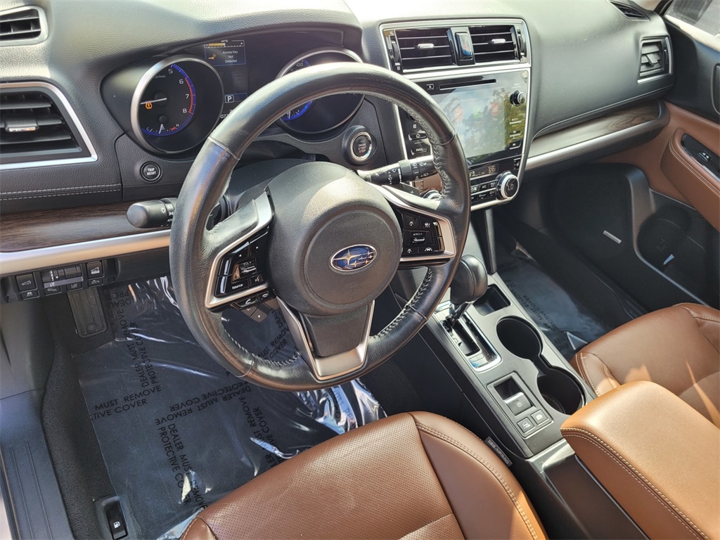 2018 Subaru Outback Touring photo 12
