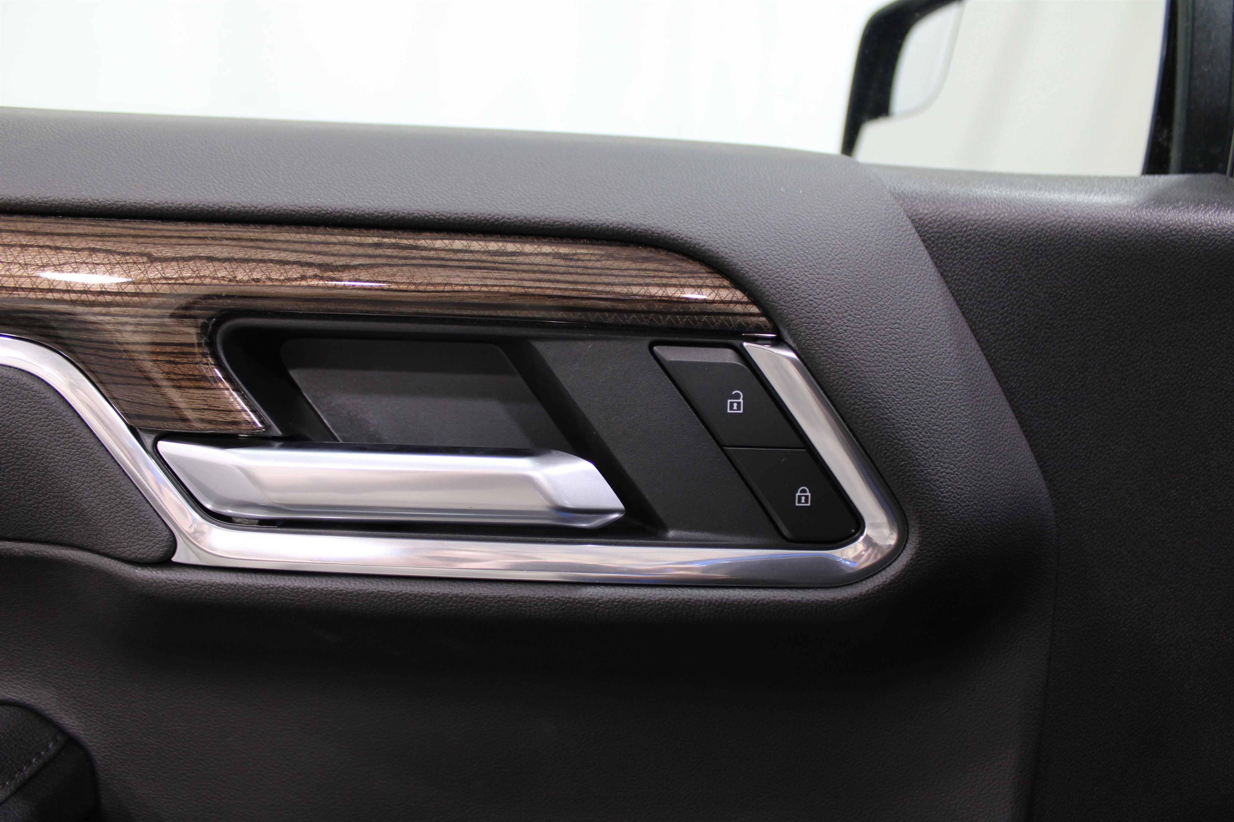 2026 Chevrolet Silverado 1500 LT Trail Boss photo 6