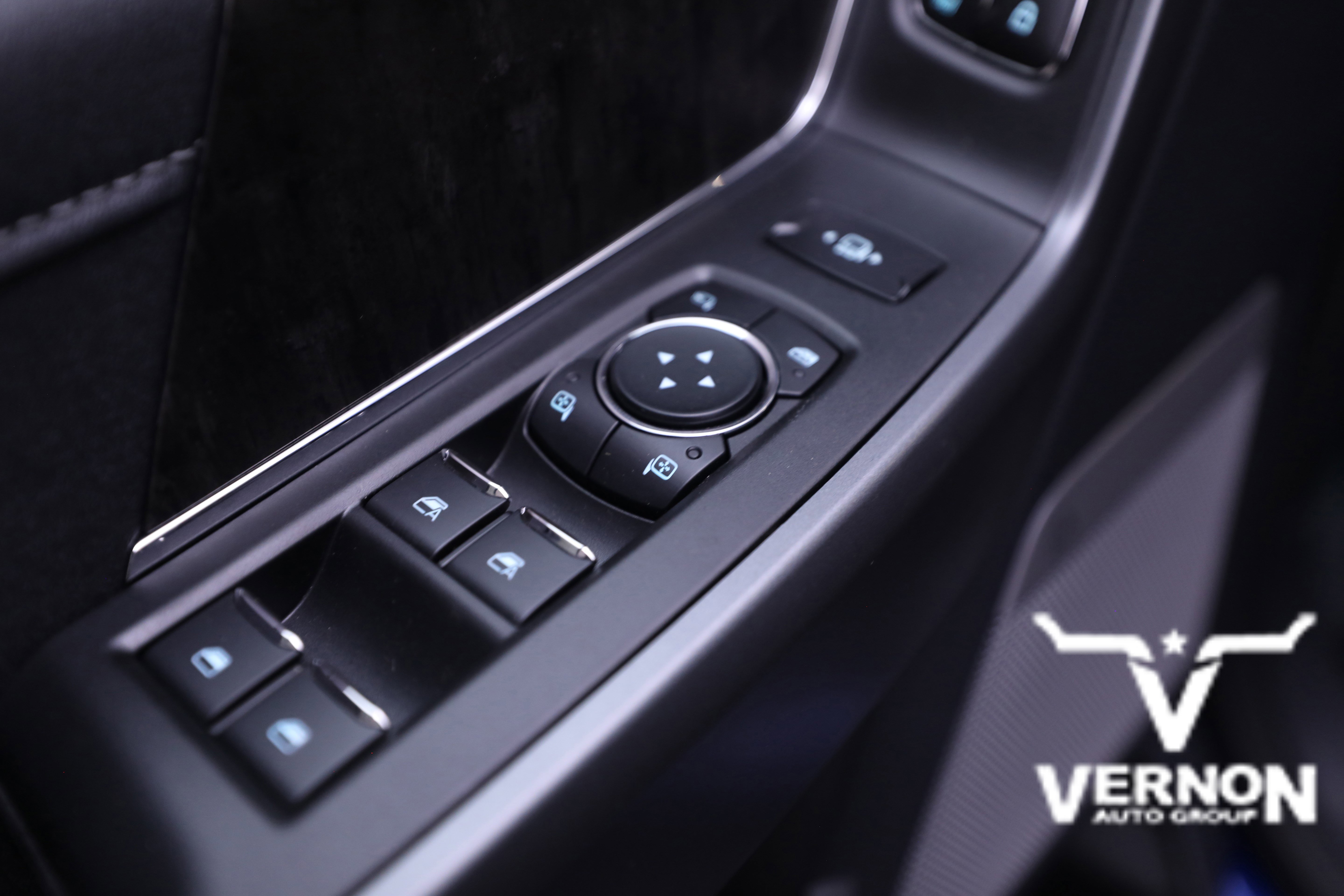 2026 Ford F-250 Lariat FX4 photo 3