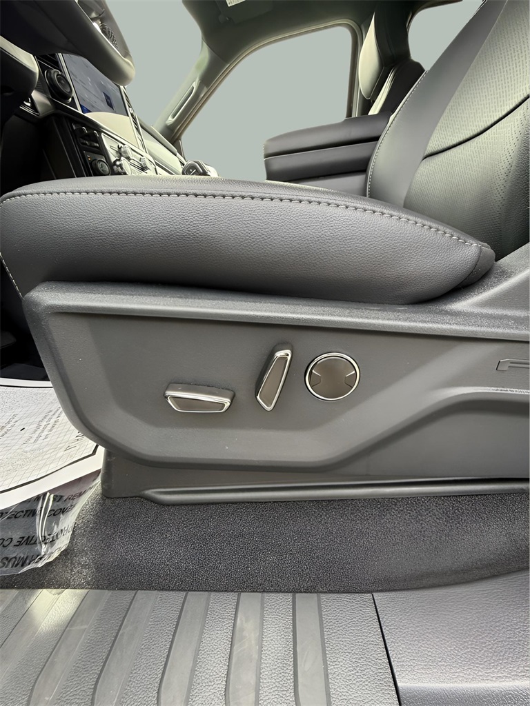2025 Ford F-150 Lariat photo 22