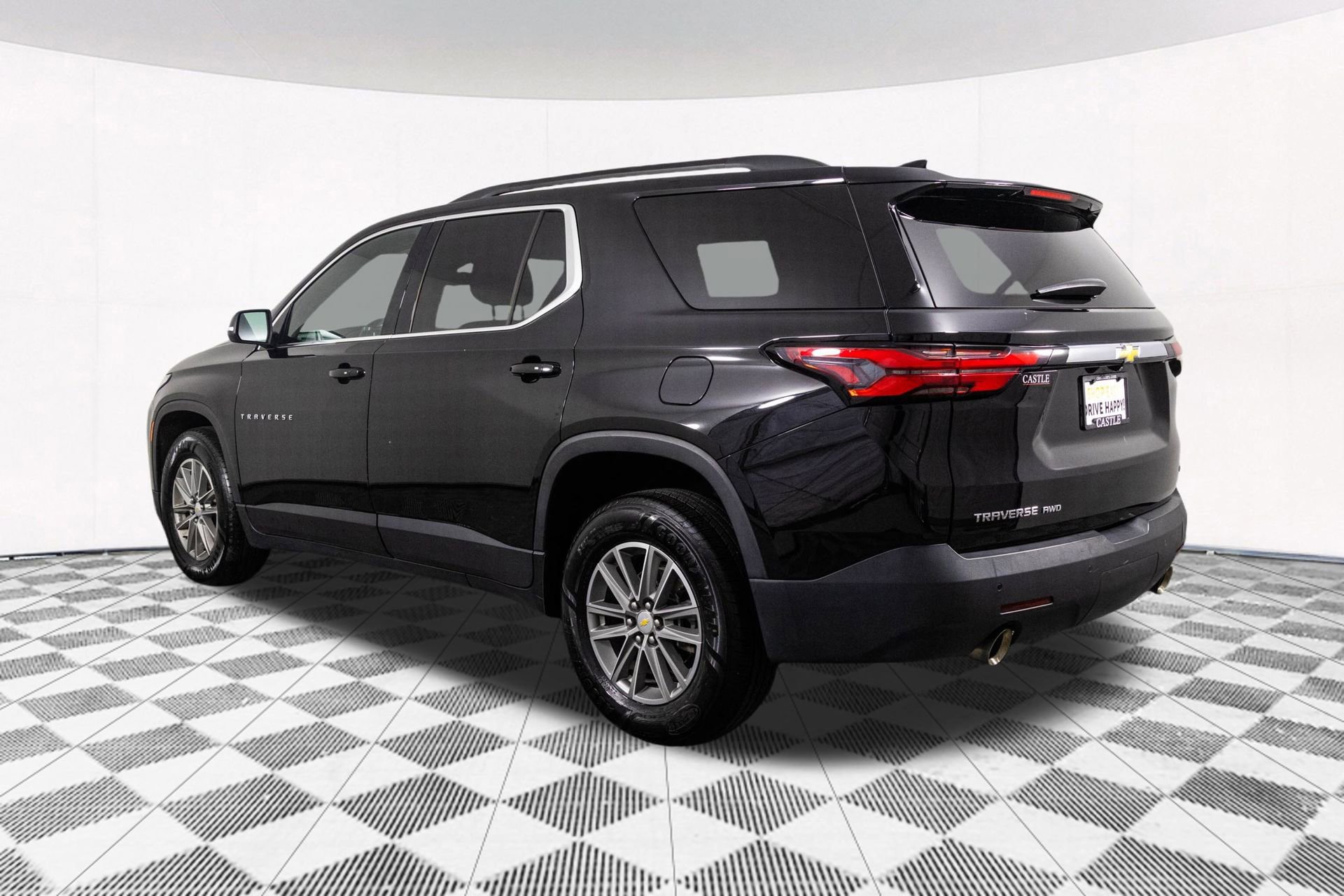 2023 Chevrolet Traverse Cloth photo 2