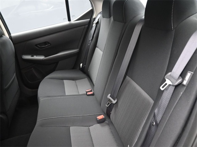2025 Nissan Sentra SV photo 10
